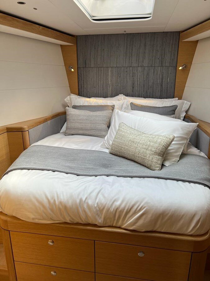 2022-oyster-59-5-e0d2ee