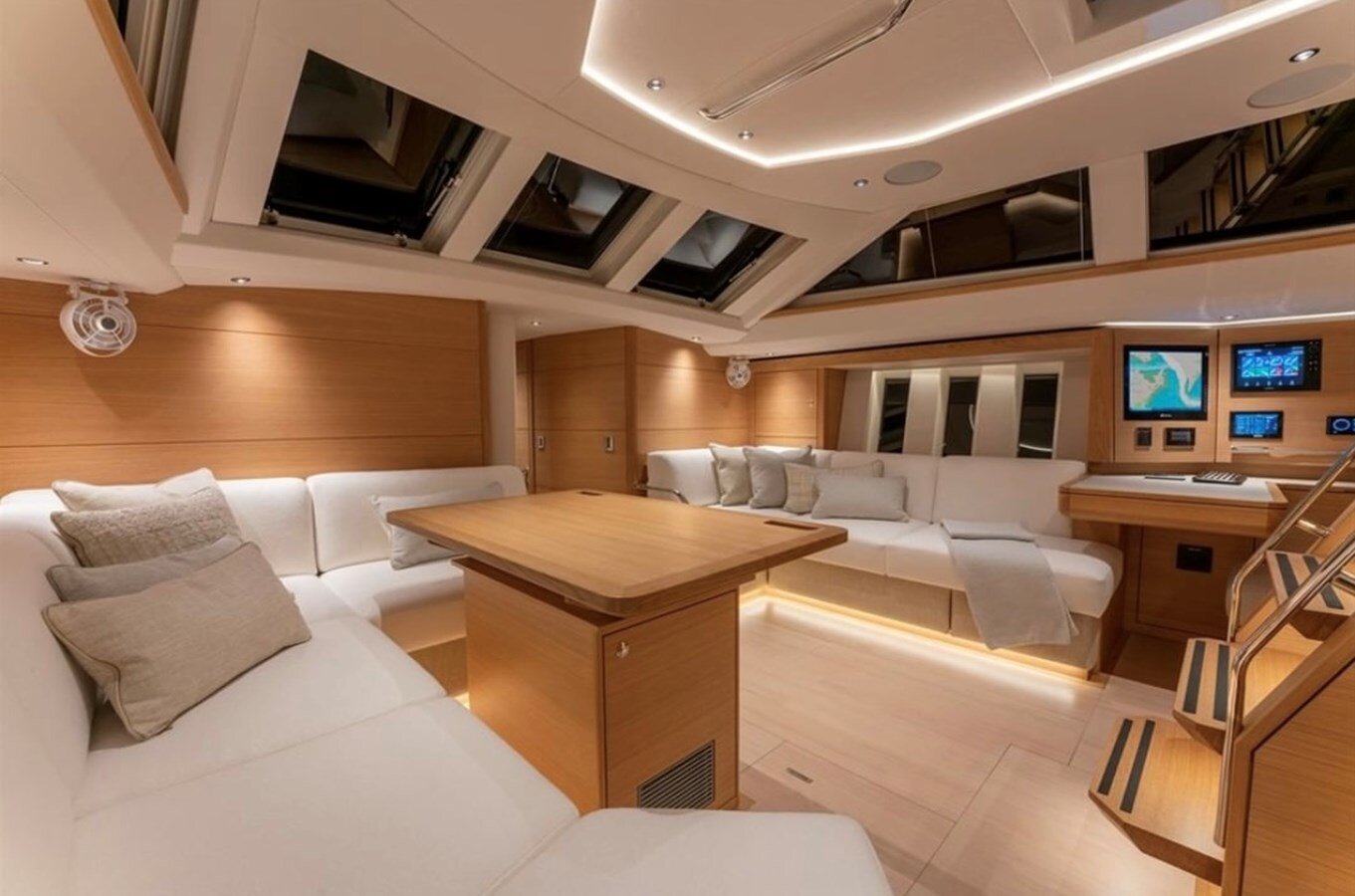 2022-oyster-59-5-e0d2ee