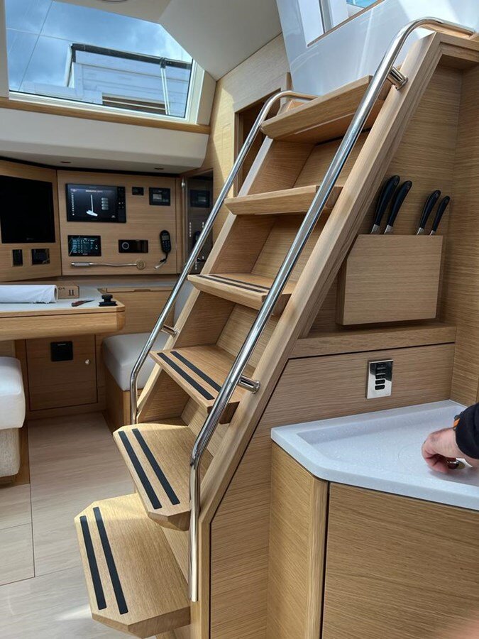 2022-oyster-59-5-e0d2ee