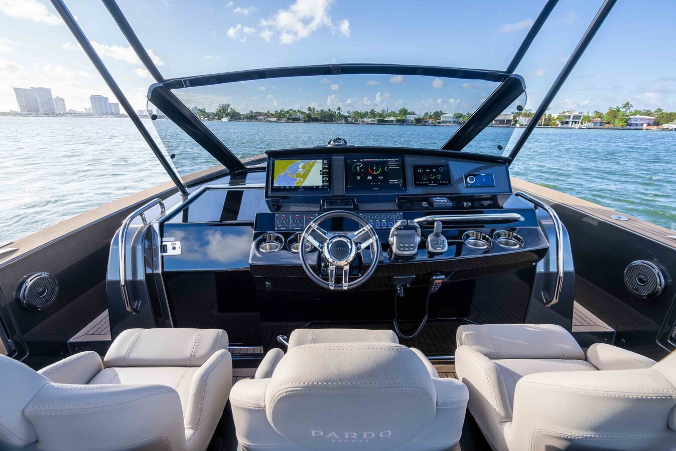 2022-pardo-yachts-5-11-fa120e