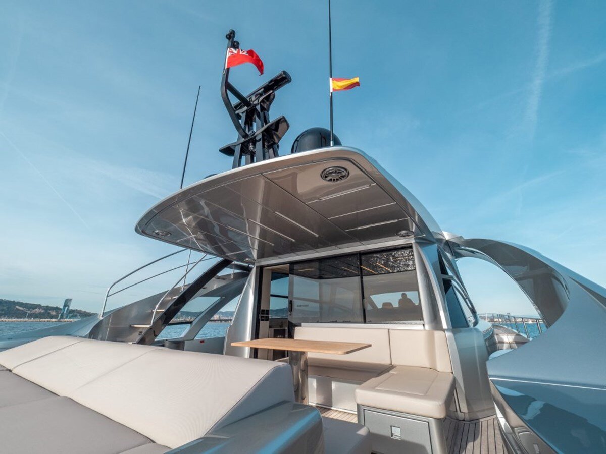 2022-pershing-83-10-15ca63