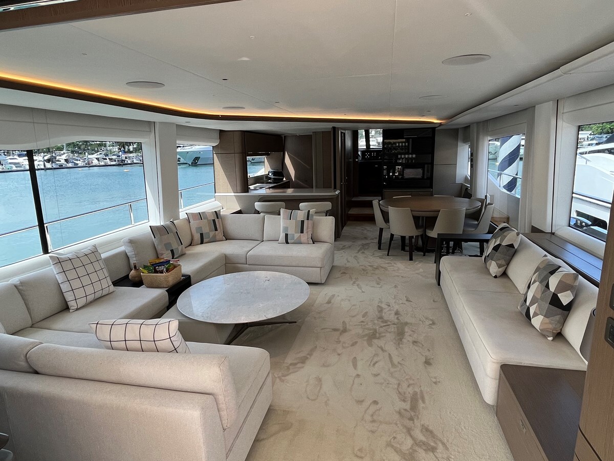 2022-princess-yachts-86-1-907283