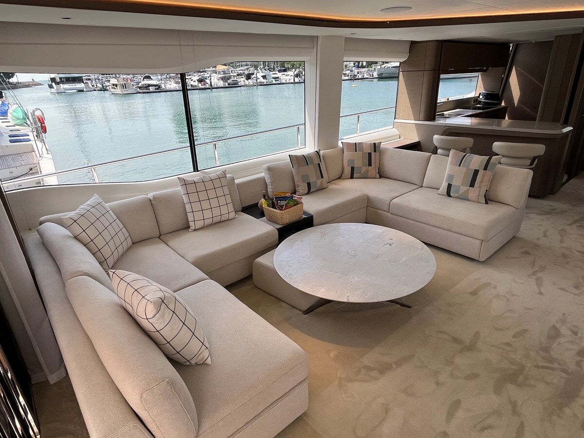 2022-princess-yachts-86-1-907283