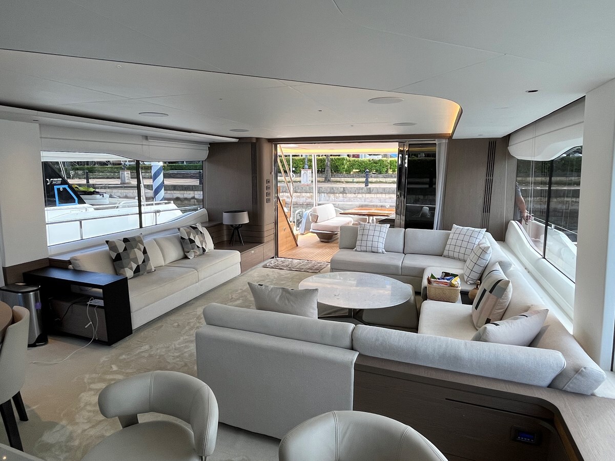 2022-princess-yachts-86-1-907283