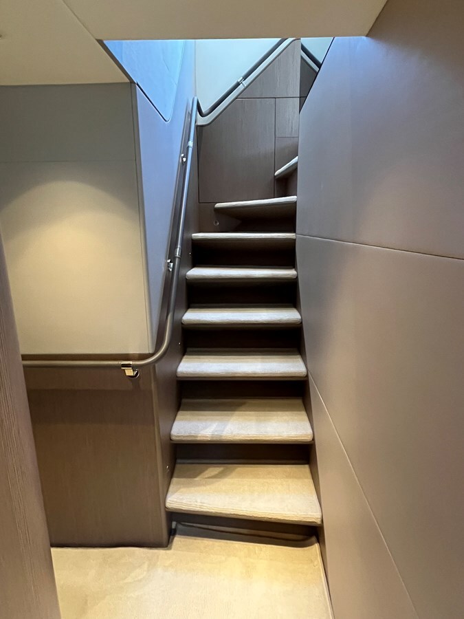 2022-princess-yachts-86-1-907283