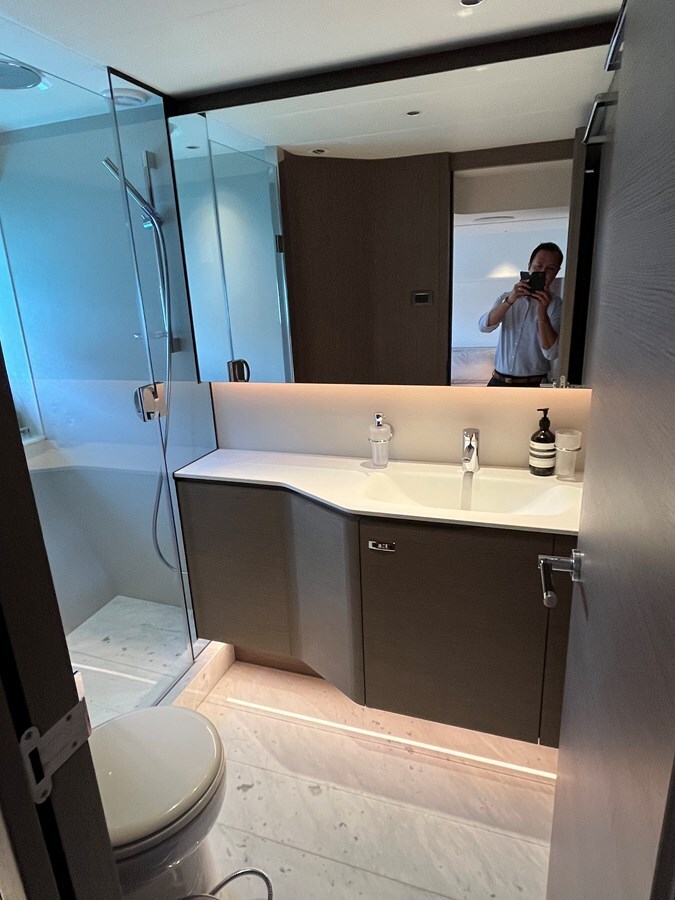 2022-princess-yachts-86-1-907283