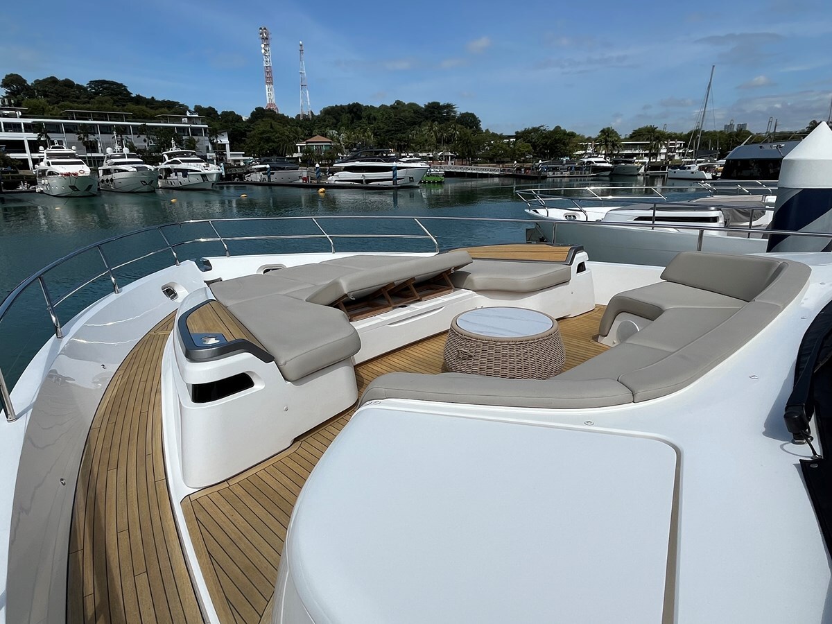 2022-princess-yachts-86-1-907283