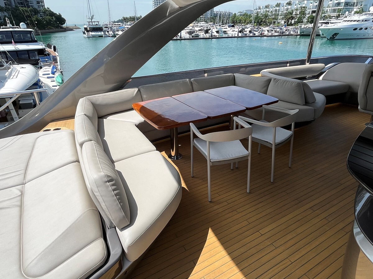 2022-princess-yachts-86-1-907283