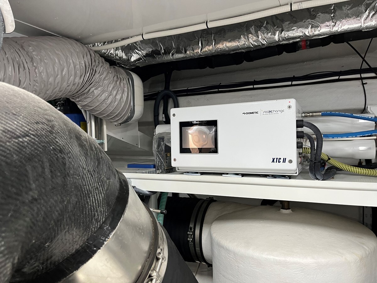 2022-princess-yachts-86-1-907283