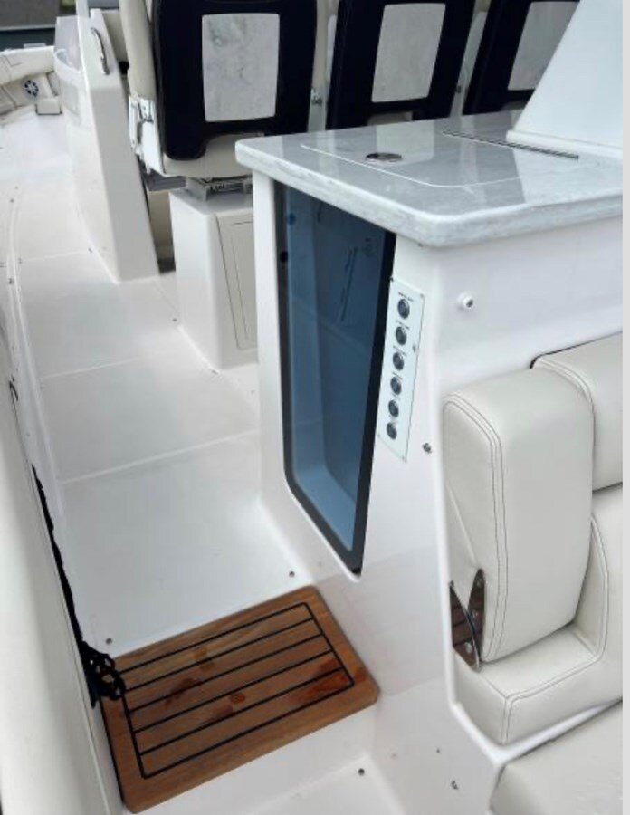 2022-regal-38-35e358