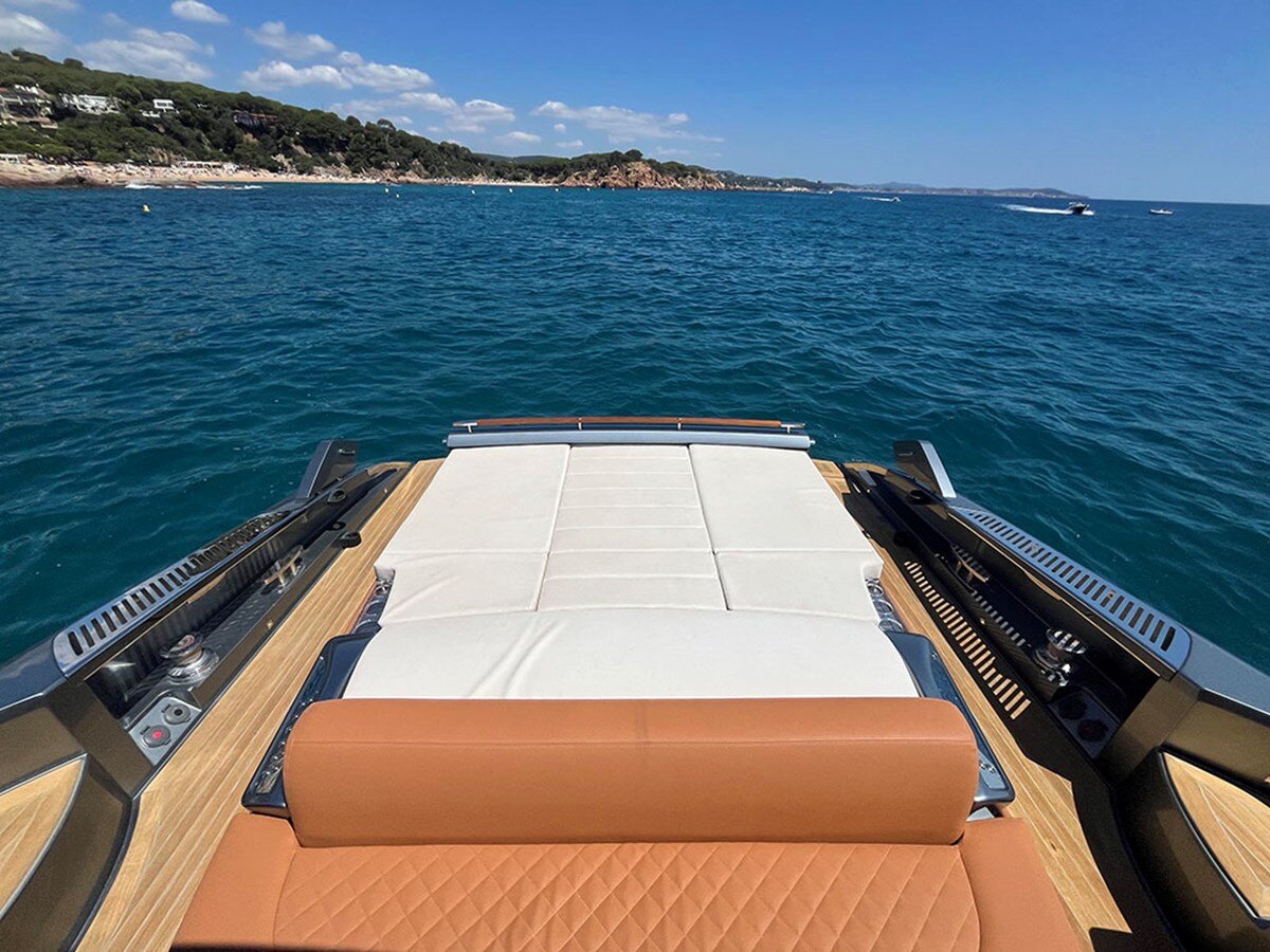 2022-riva-56-8-79f191