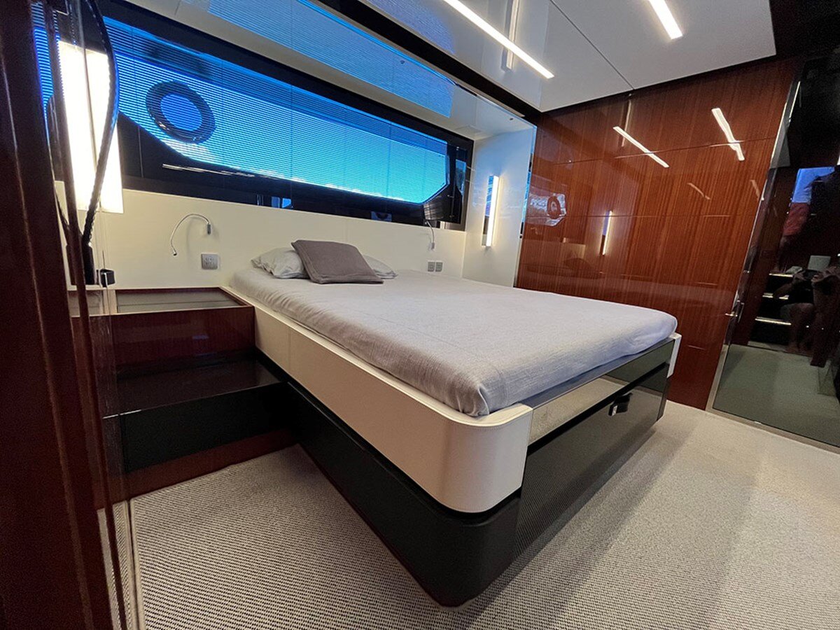 2022-riva-56-8-79f191