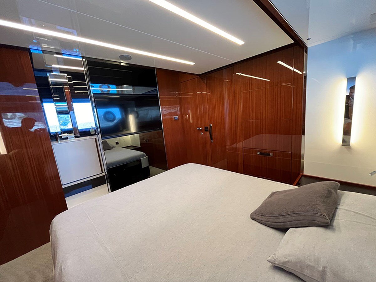 2022-riva-56-8-79f191