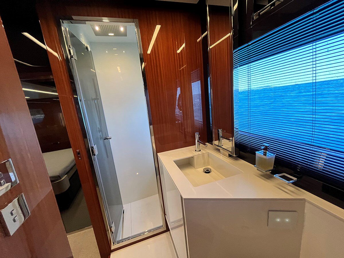 2022-riva-56-8-79f191