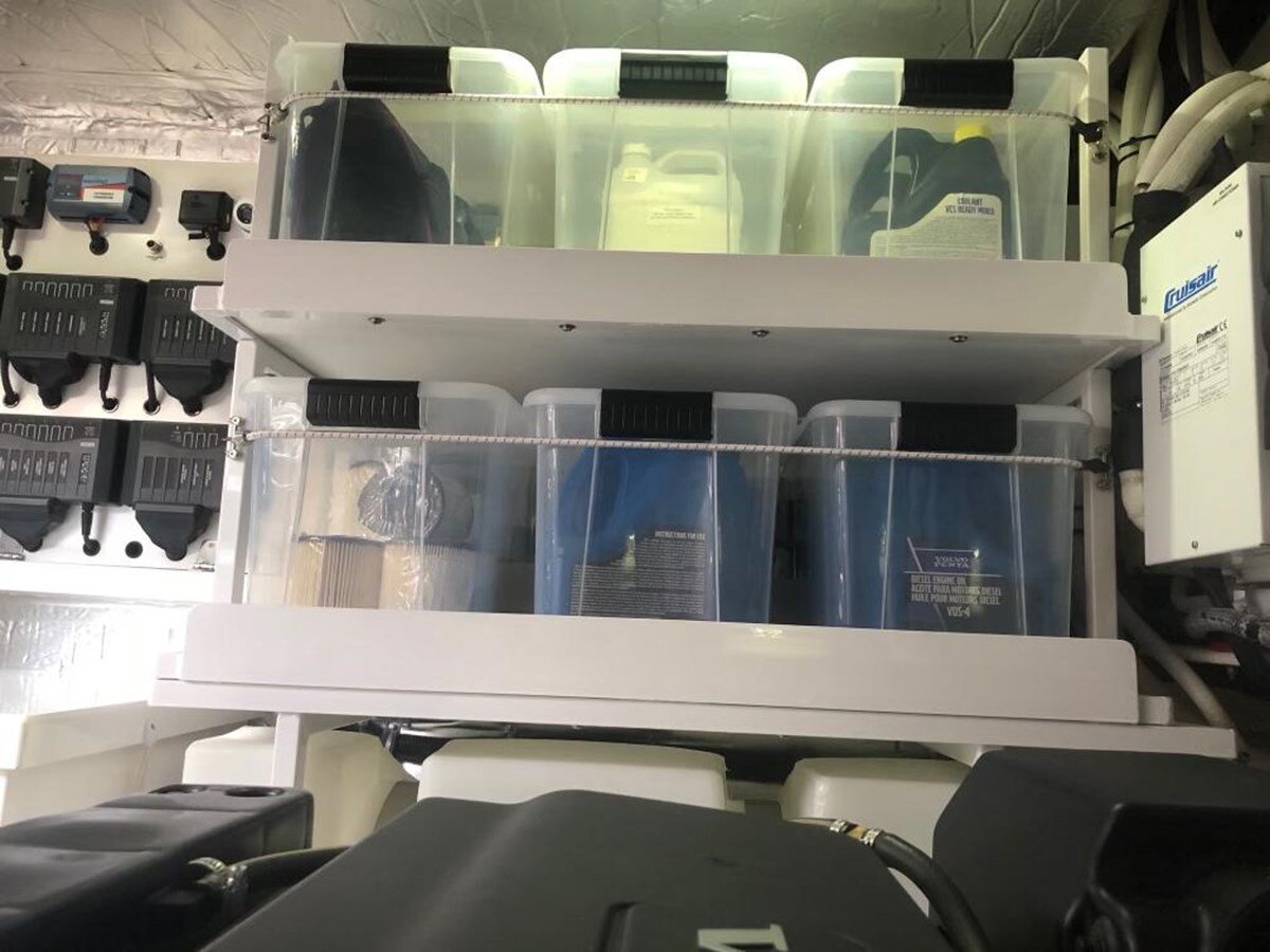 2022-riviera-57-3-e87378