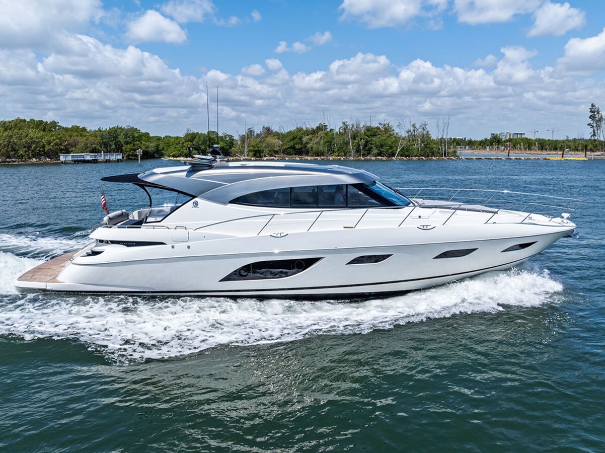 2022-riviera-60-242c98