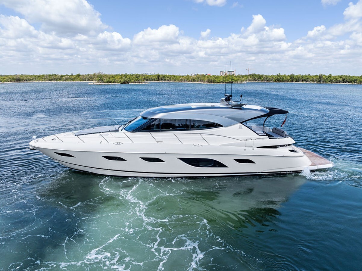 2022-riviera-60-242c98