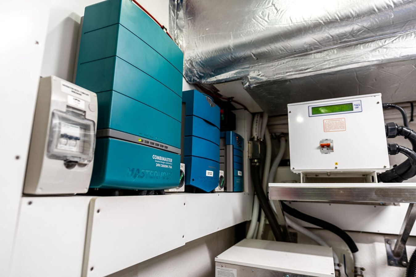 2022-riviera-60-242c98