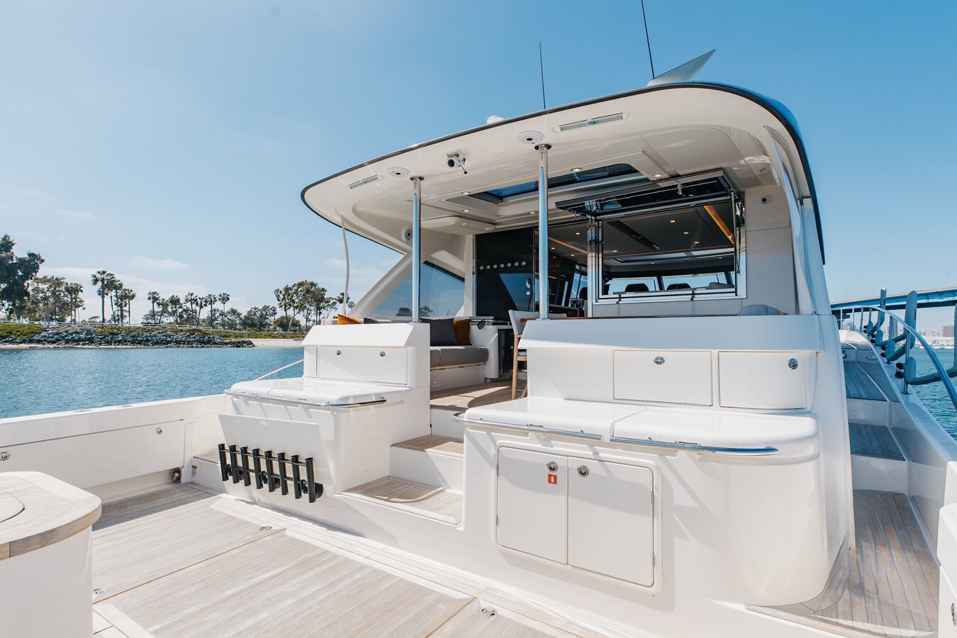 2022-riviera-64-08744b