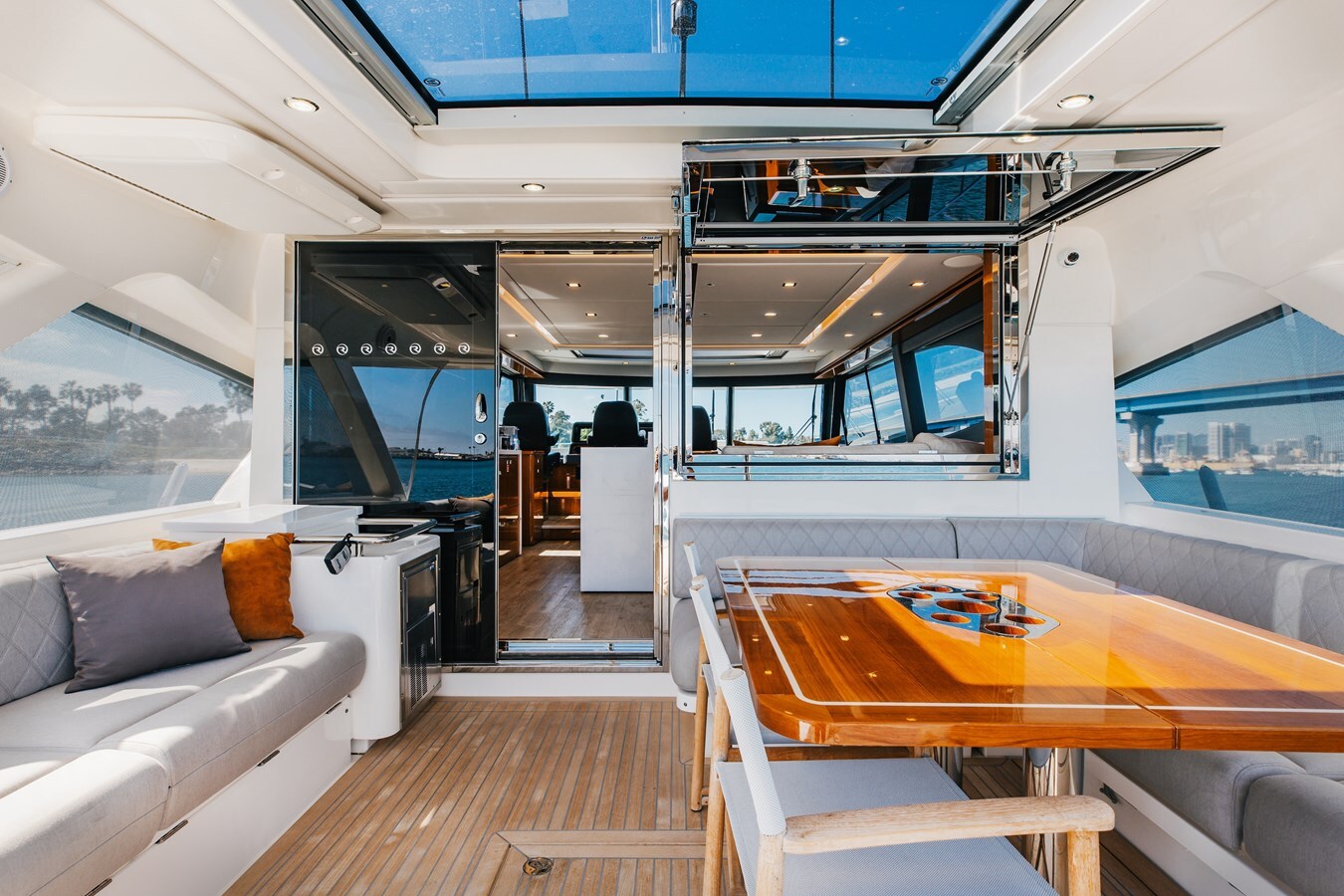 2022-riviera-64-08744b