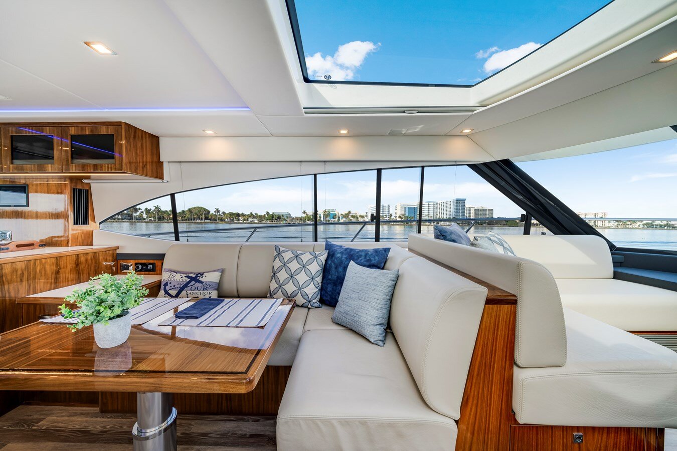 2022-riviera-australia-54-dba2d0