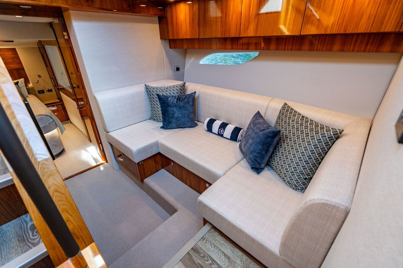 2022-riviera-australia-60-9de0f5