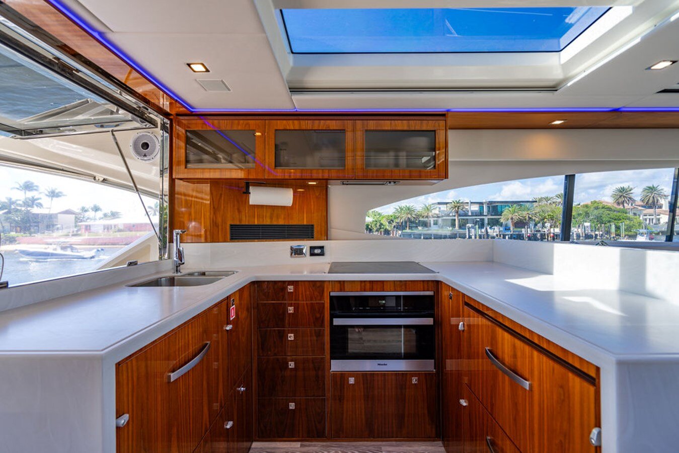 2022-riviera-australia-60-9de0f5