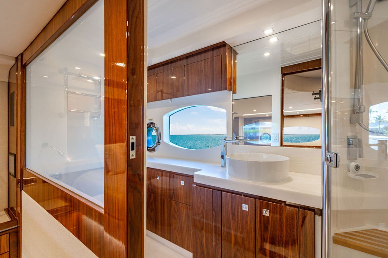 2022-riviera-australia-60-9de0f5