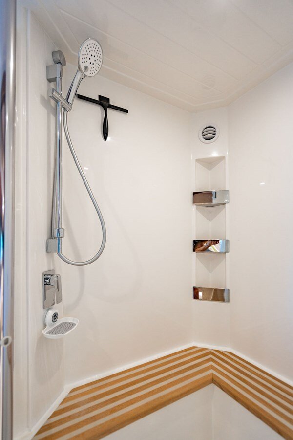 2022-riviera-australia-60-9de0f5