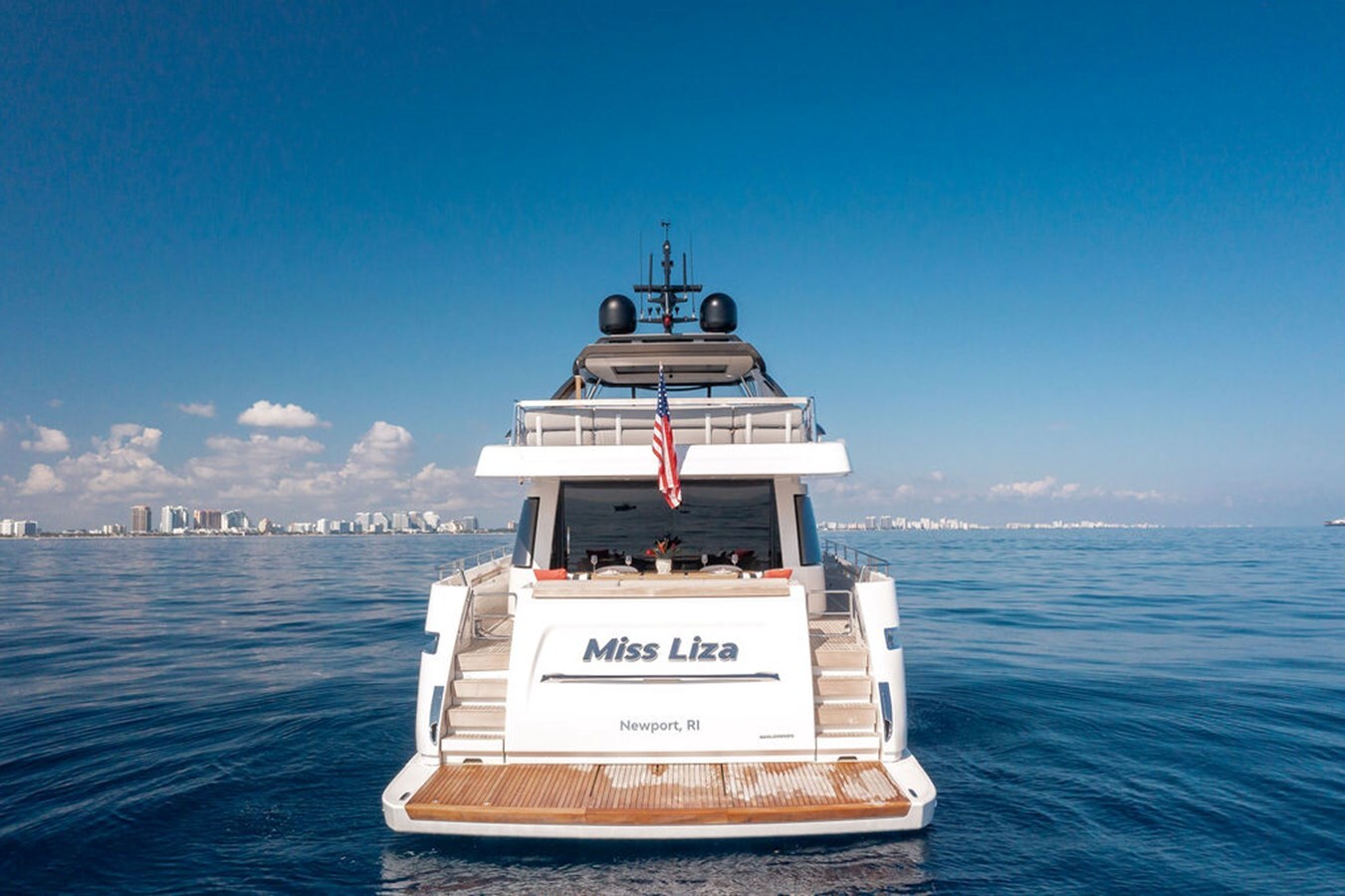 2022-sanlorenzo-87-10-f3c2ed