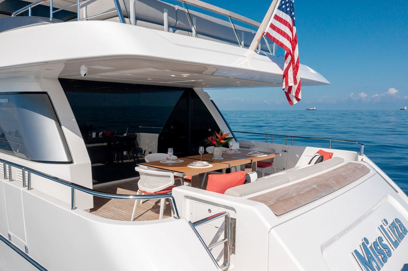 2022-sanlorenzo-87-10-f3c2ed