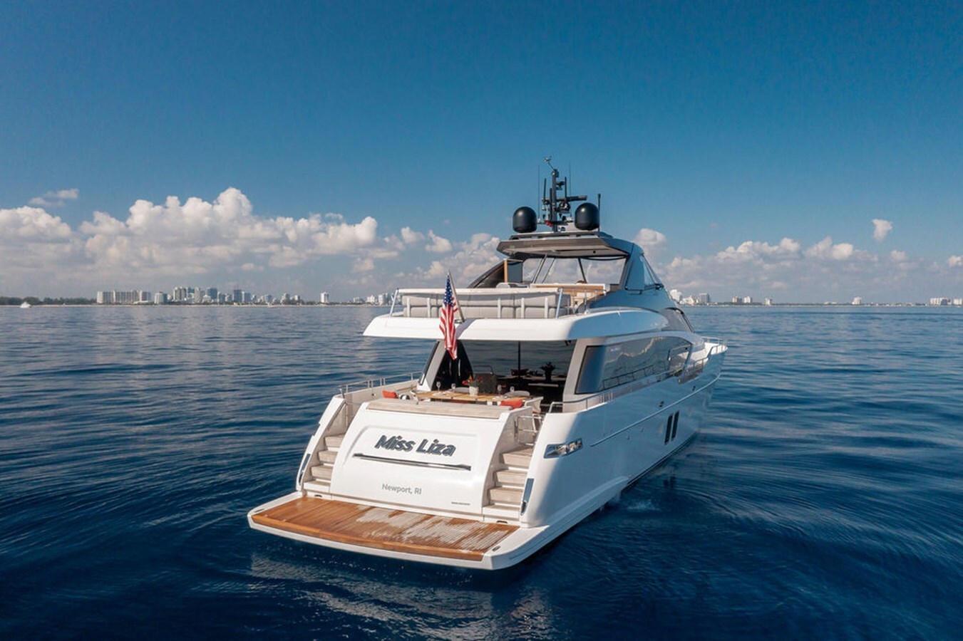 2022-sanlorenzo-87-10-f3c2ed