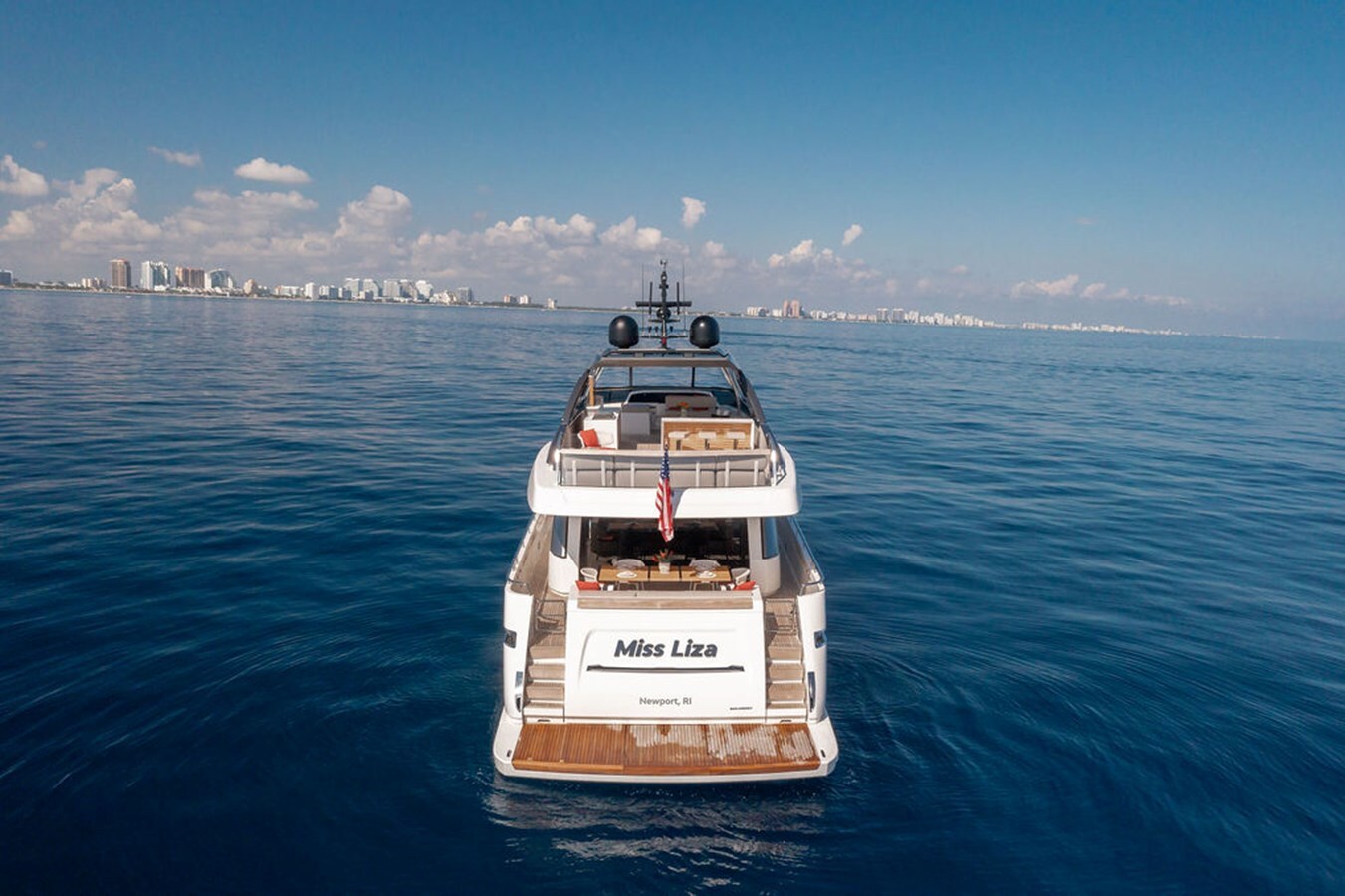 2022-sanlorenzo-87-10-f3c2ed