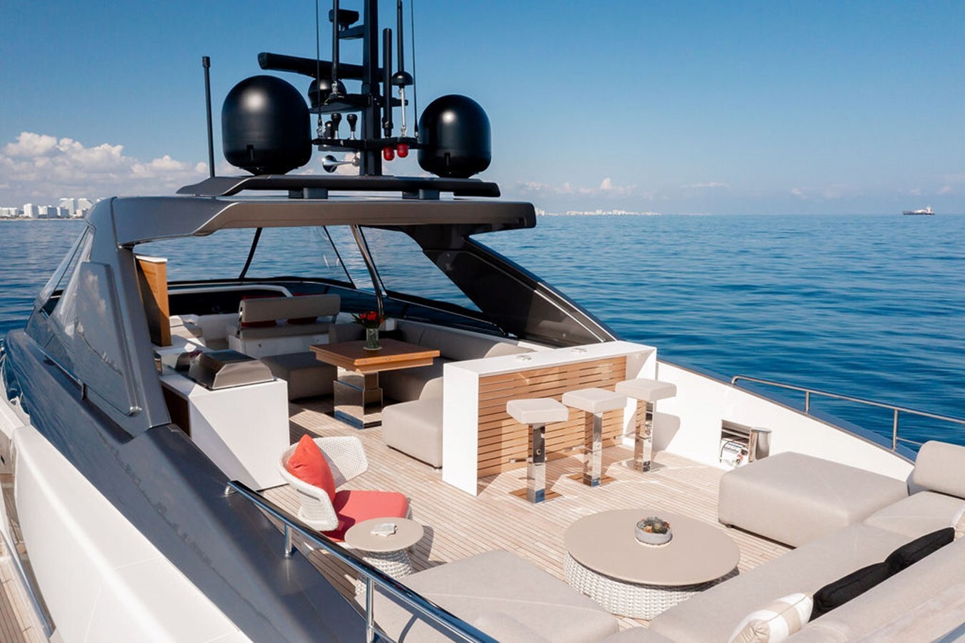 2022-sanlorenzo-87-10-f3c2ed