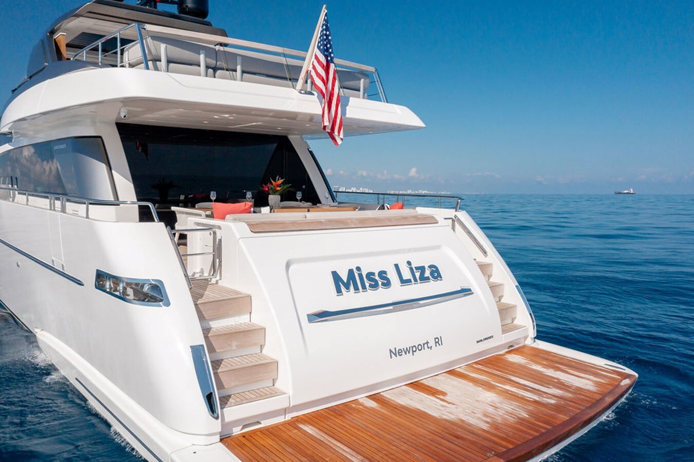 2022-sanlorenzo-87-10-f3c2ed