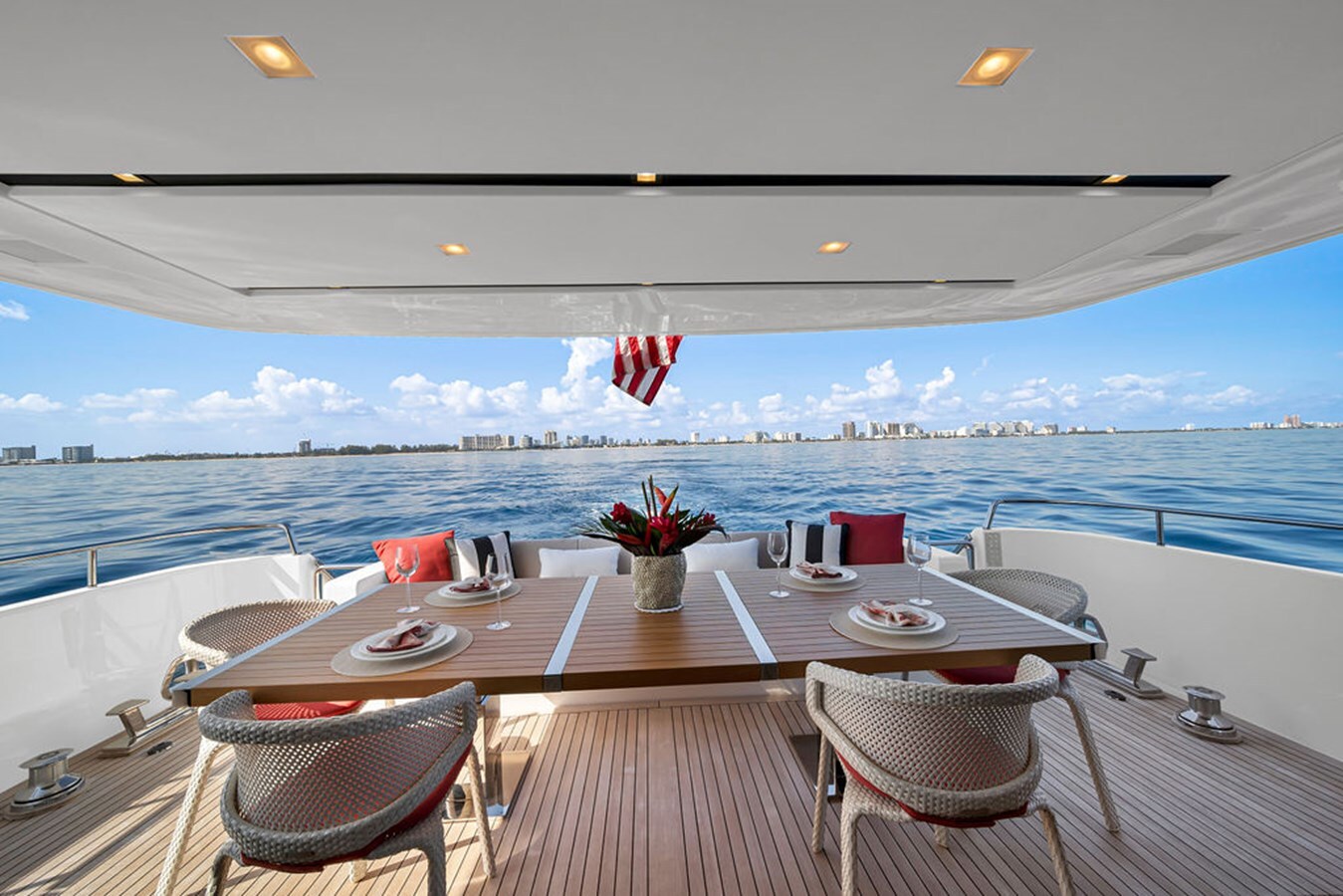 2022-sanlorenzo-87-10-f3c2ed