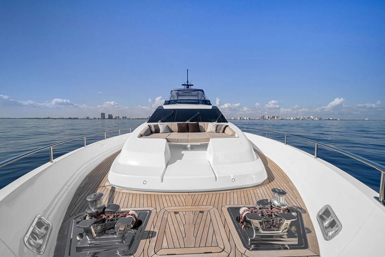 2022-sanlorenzo-87-10-f3c2ed