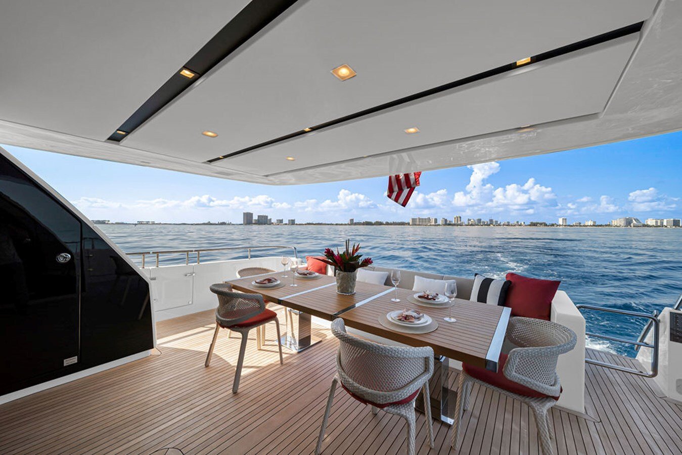 2022-sanlorenzo-87-10-f3c2ed