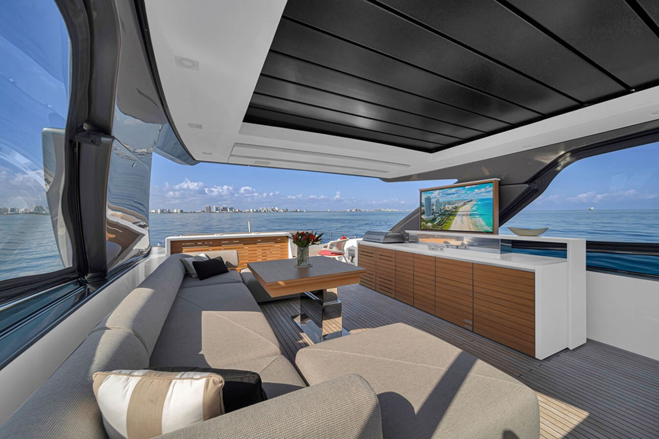 2022-sanlorenzo-87-10-f3c2ed