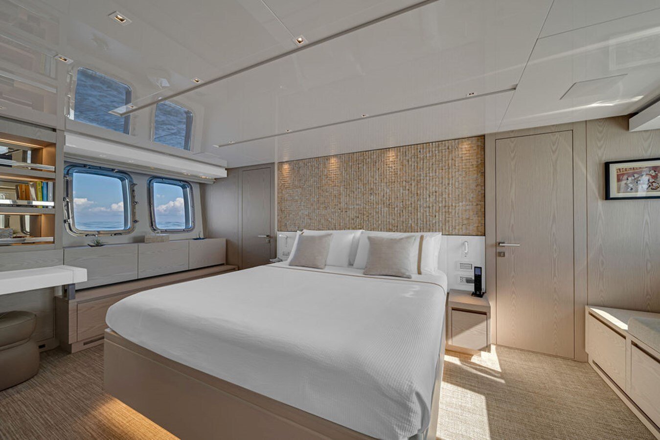 2022-sanlorenzo-87-10-f3c2ed