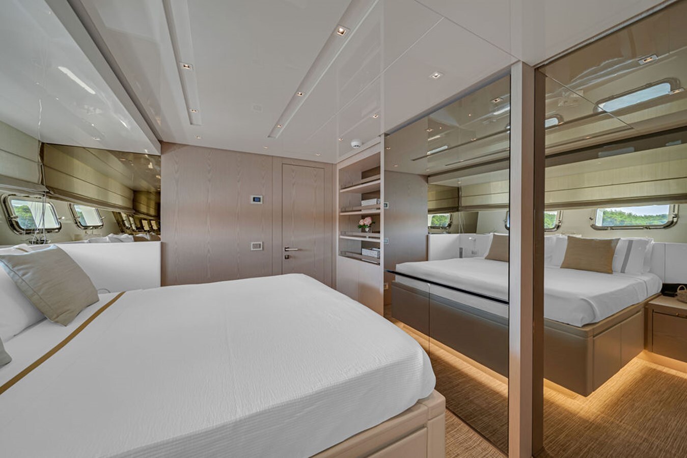 2022-sanlorenzo-87-10-f3c2ed