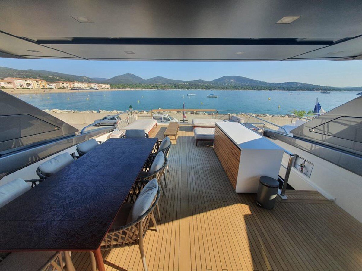 2022-sanlorenzo-95-5-9bfb90