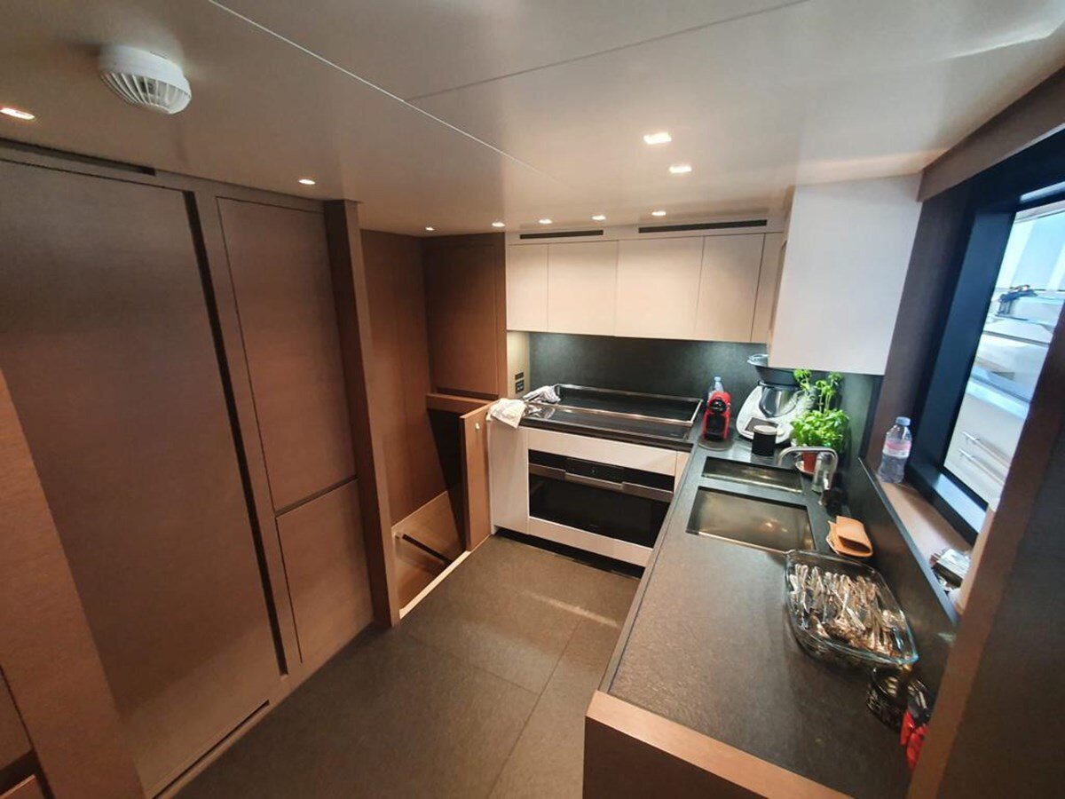 2022-sanlorenzo-95-5-9bfb90