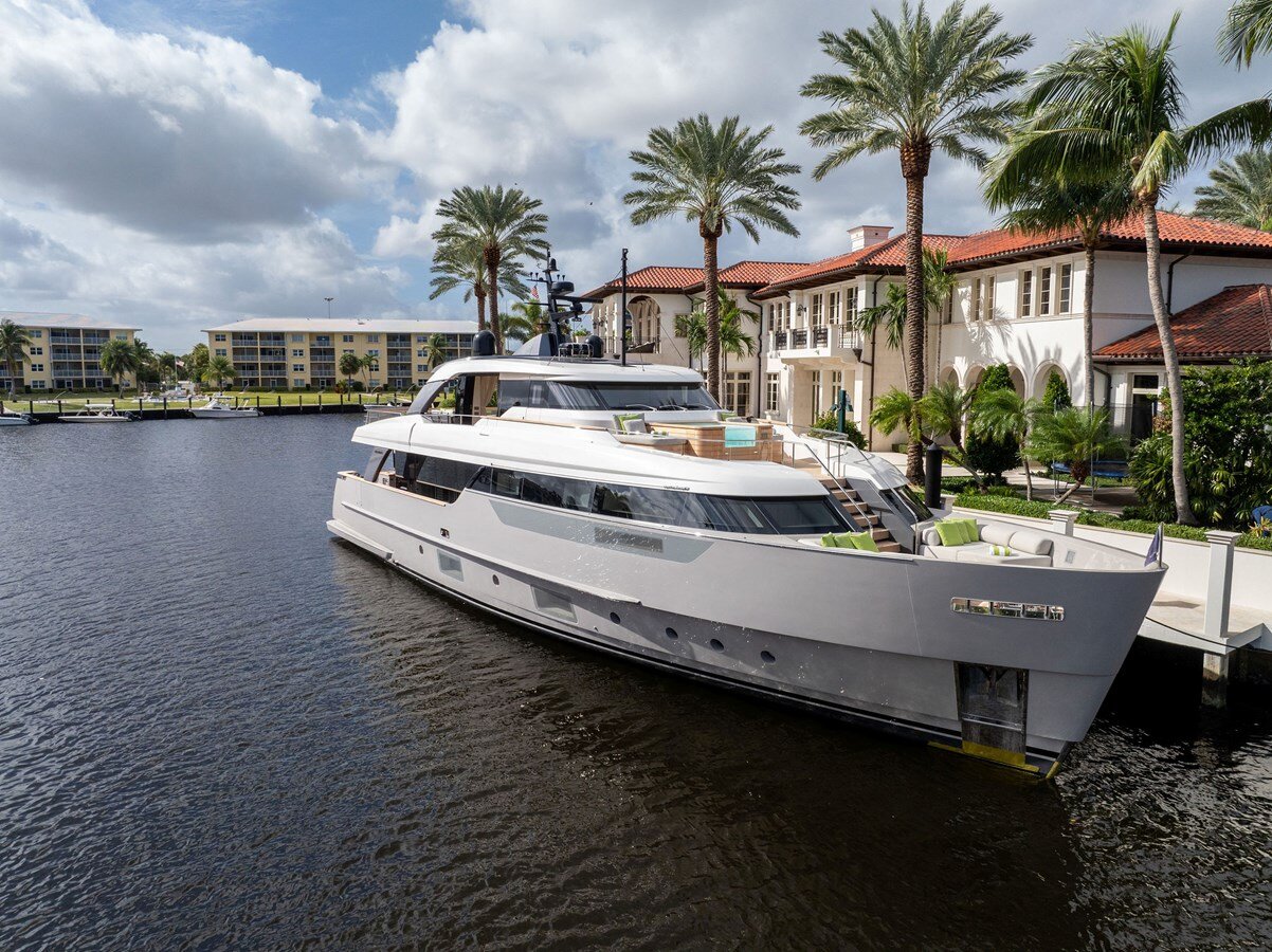 2022-sanlorenzo-96-a9d0ca