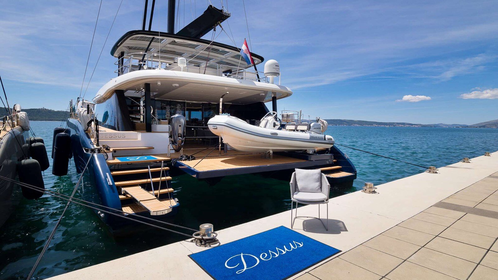 2022-sunreef-yachts-43-8-1a4077