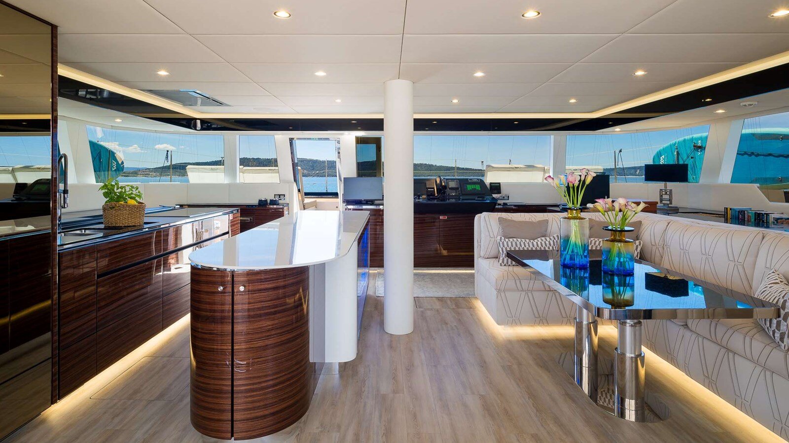 2022 SUNREEF YACHTS 43' 8