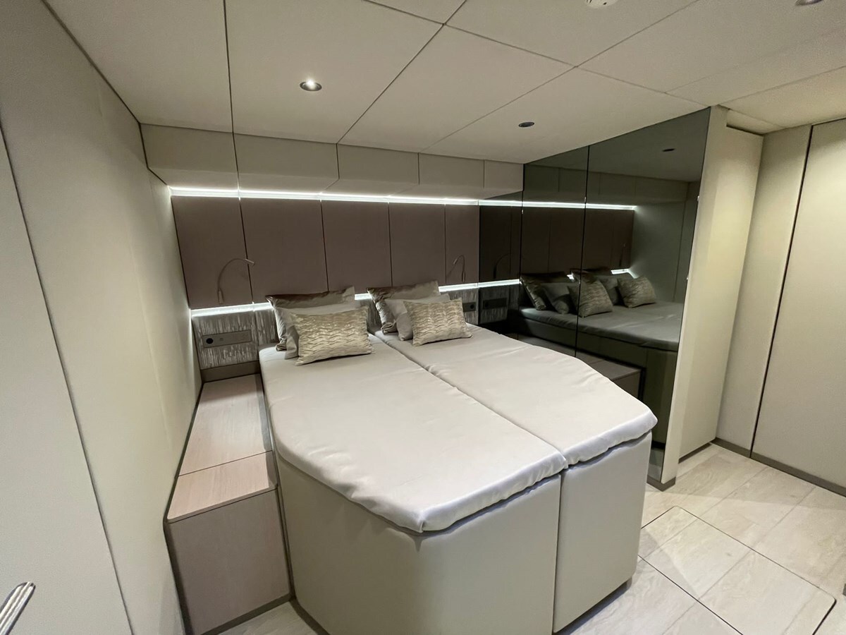 2022 SUNREEF YACHTS 70' 7