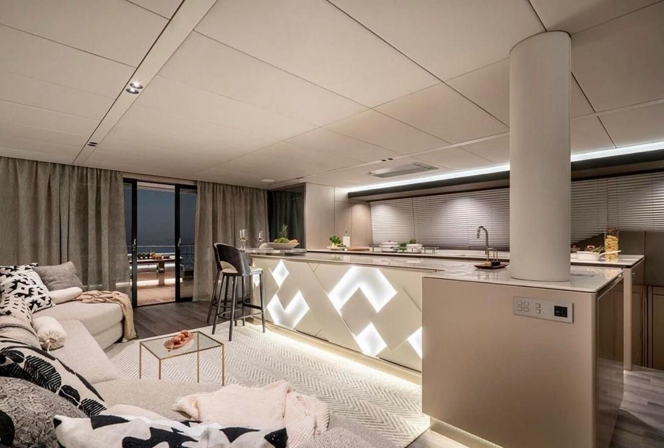 2022 SUNREEF YACHTS 70' 7