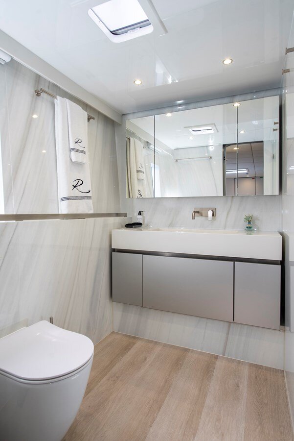 2022-sunreef-yachts-78-3-eb550c