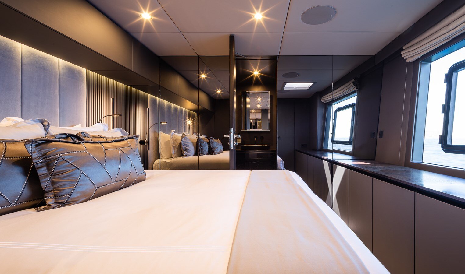 2022-sunreef-yachts-78-7-a5edc7